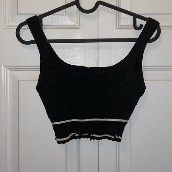 ARITZIA BLACK PEARL BUTTON TANK TOP - Picture 2 of 4
